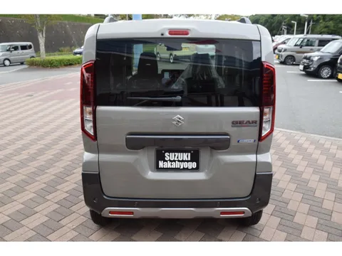 Suzuki Spacia Gear