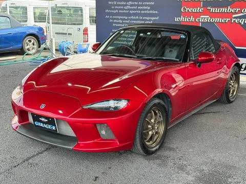 Mazda MX-5 (Roadster)