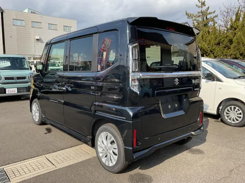 Suzuki Spacia Custom