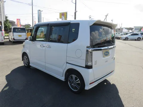 Honda N-BOX Custom