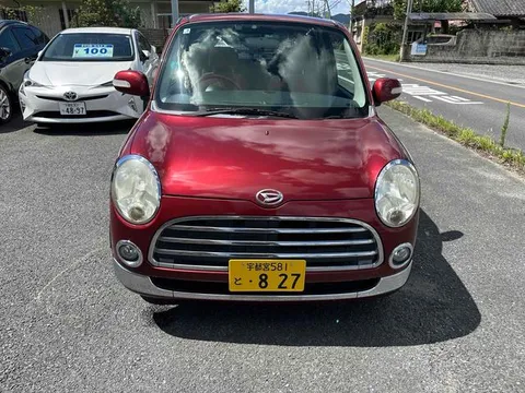 Daihatsu Mira Gino