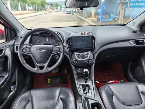 Chery Arrizo 5