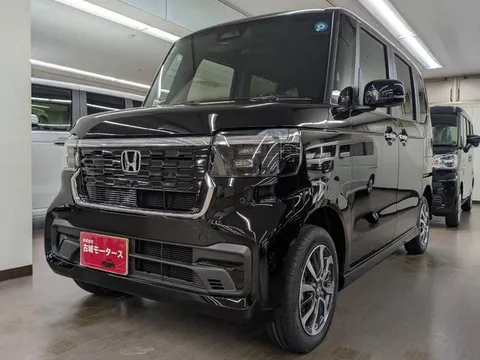 Honda N-BOX Custom