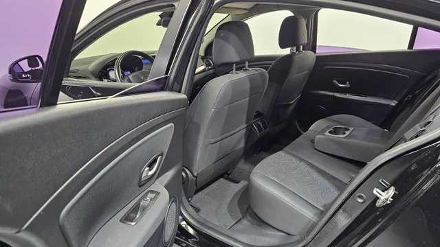 Renault SM3