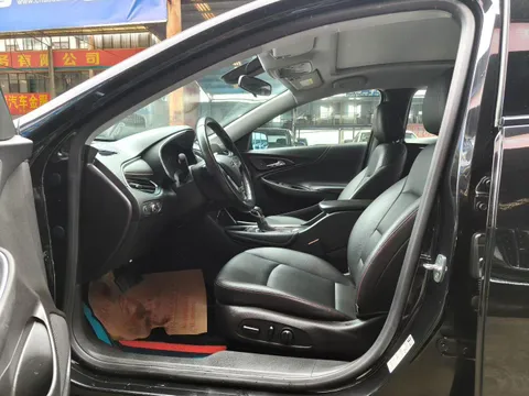 Chevrolet Malibu XL