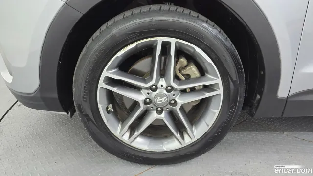 Hyundai Grand Santa Fe (Maxcruz)