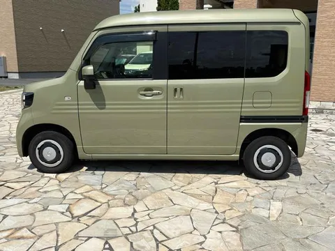 Honda N-VAN Plus Style