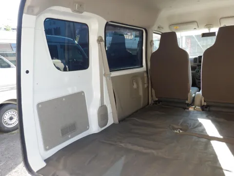 Mitsubishi Minicab Van