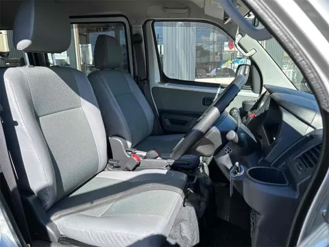 Toyota TownAce Van