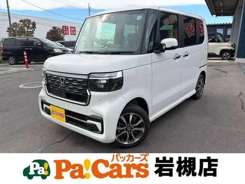 Honda N-BOX Custom