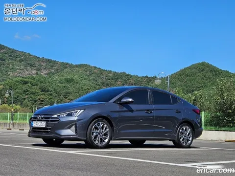 Hyundai Elantra (Avante)