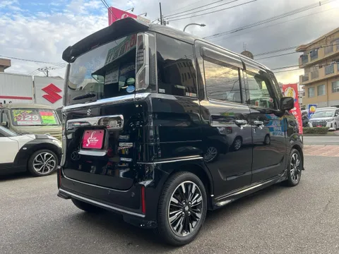 Suzuki Spacia Custom