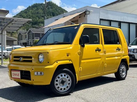 Daihatsu Naked