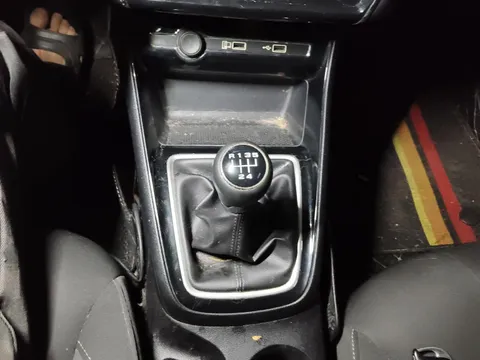 Roewe i5