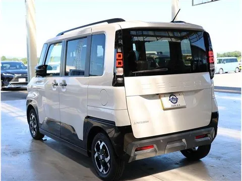 Mitsubishi Delica Mini