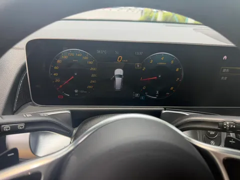Mercedes-Benz GLB-Class