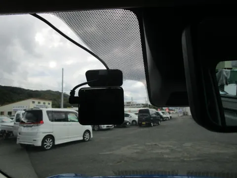 Mitsubishi eK X