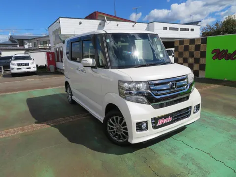 Honda N-BOX Custom