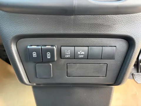 Nissan Clipper Van