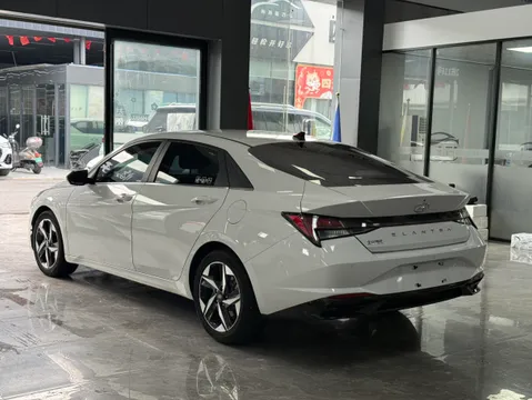 Hyundai Elantra (Avante)