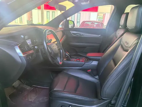 Cadillac XT6