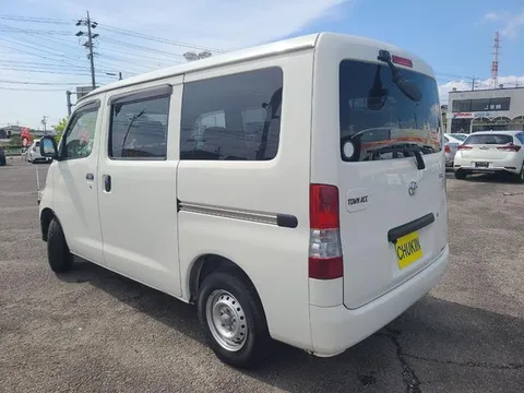 Toyota TownAce Van