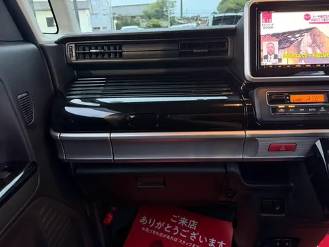 Suzuki Spacia Custom