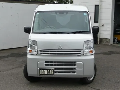Mitsubishi Minicab Van