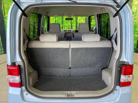 Toyota Pixis Space
