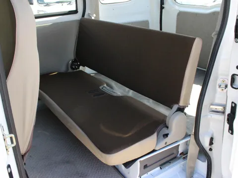 Mitsubishi Minicab Van