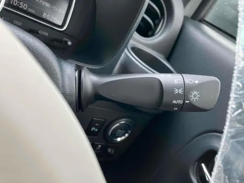 Daihatsu Mira Tocot
