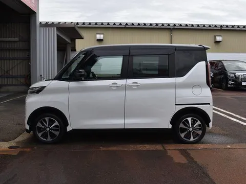 Mitsubishi eK X Space