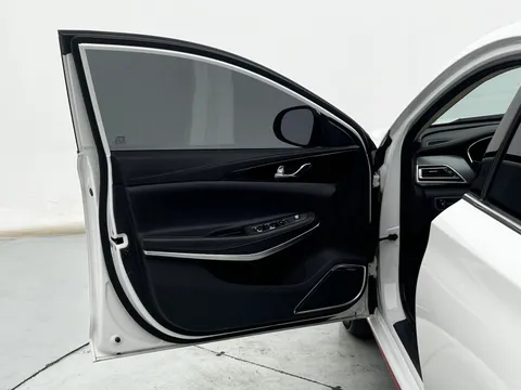 Changan Raeton CC