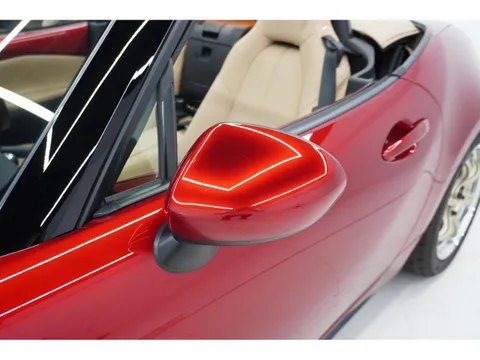 Mazda MX-5 (Roadster)