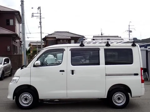 Toyota TownAce Van