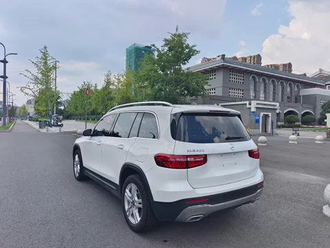 Mercedes-Benz Mercedes-Benz GLB