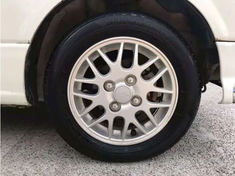 Daihatsu Mira Gino