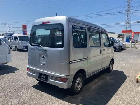 Toyota Pixis Van