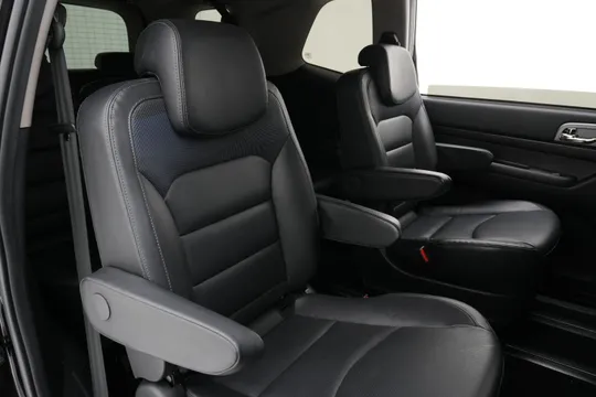 SsangYong Stavic (Korando Turismo)