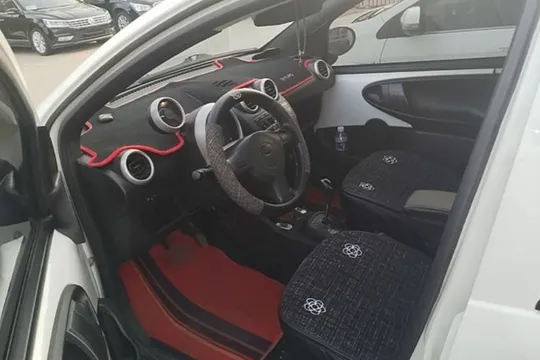 BYD F0