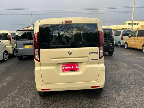 Suzuki Spacia