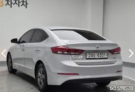 Hyundai Elantra (Avante)