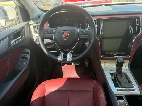 Roewe RX5