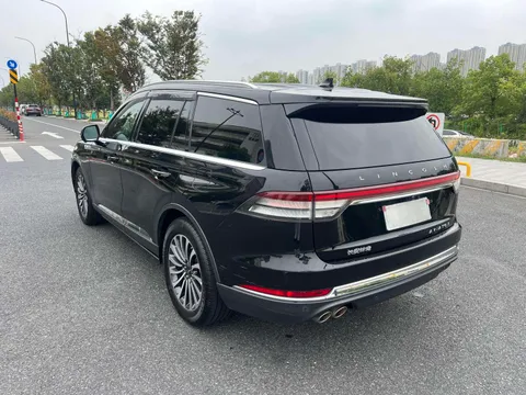 Lincoln Aviator