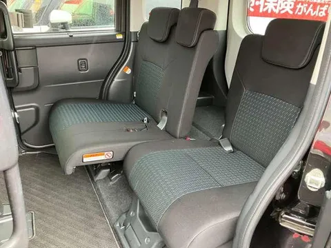 Subaru Justy Minivan