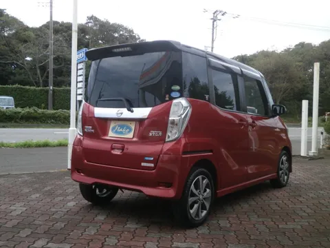 Nissan Dayz Roox