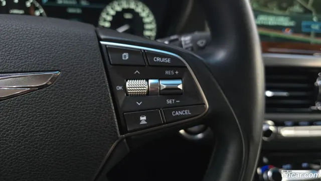 Genesis G90 (EQ900)