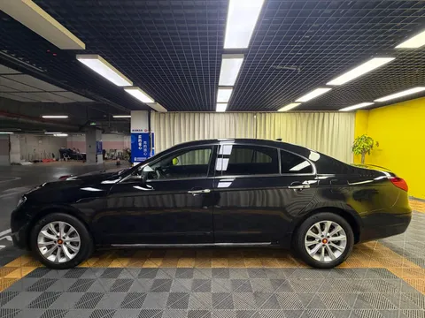 Hongqi H7