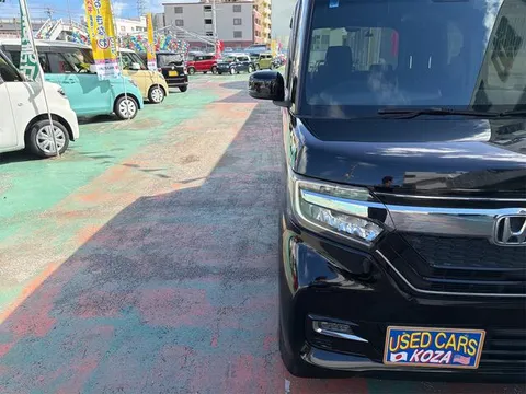 Honda N-BOX Custom