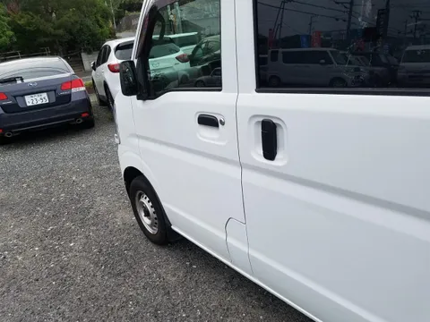 Mitsubishi Minicab Van